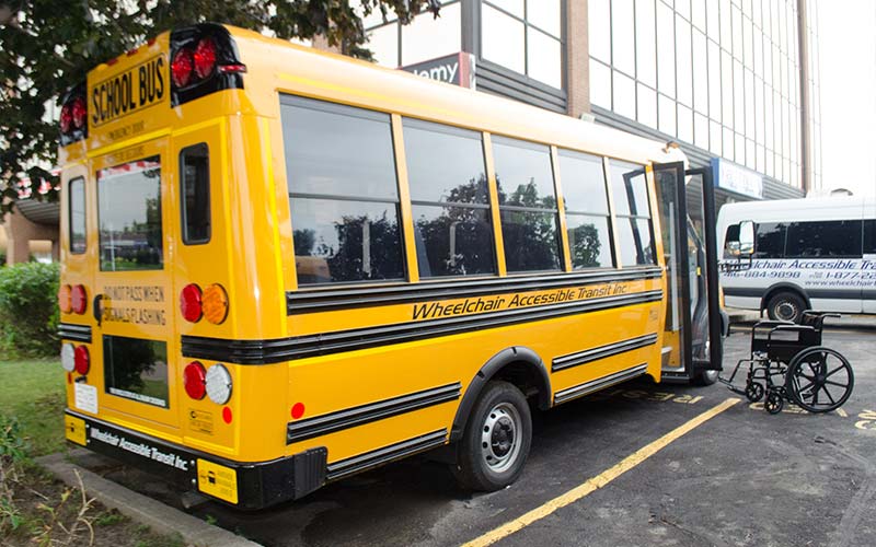 Organizers of group travel can cast their worries aside when they book one of our small school buses. Ideal for field trips, small school buses are a model of convenience, safety and cost efficiency. 